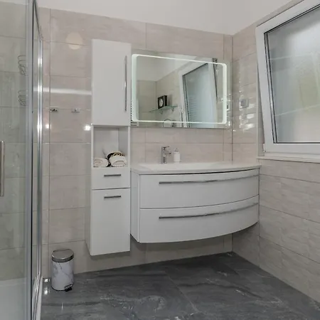 Miramel Mit Privaten Swimmingoool - Exklusiv