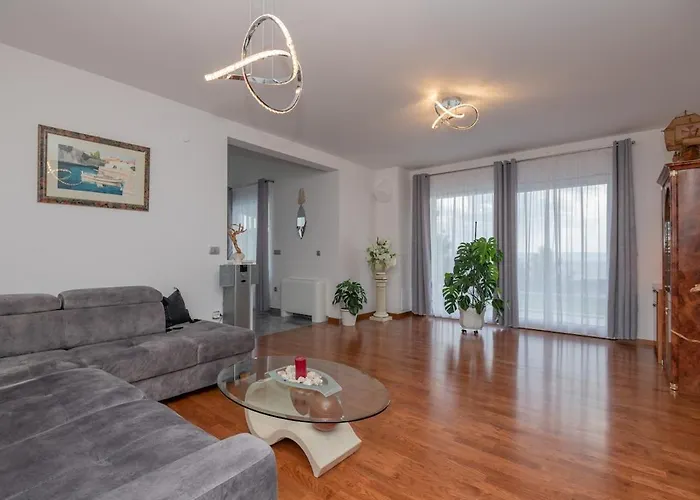 Miramel Mit Privaten Swimmingoool - Exklusiv Ferienhaus