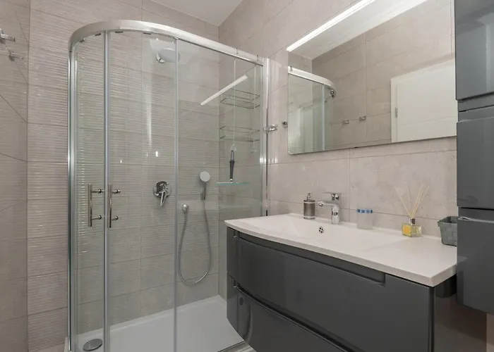 בית נופש Miramel Mit Privaten Swimmingoool - Exklusiv