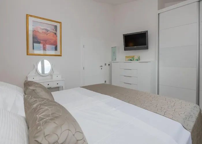 Miramel Mit Privaten Swimmingoool - Exklusiv Vakantiehuis Makarska