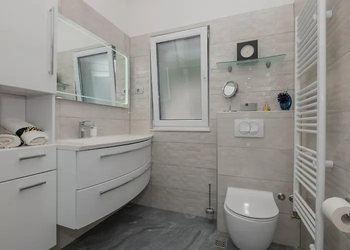 Miramel Mit Privaten Swimmingoool - Exklusiv *